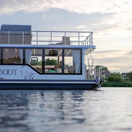 Lieblingsplatz Parey - Hausboot-Classic Elbe-Parey