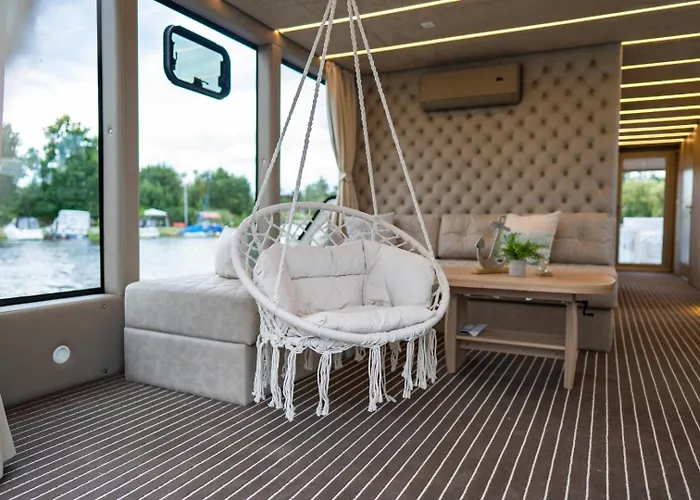 Lieblingsplatz Parey - Hausboot-Classic 船屋 Elbe-Parey