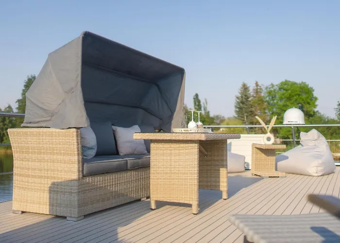 Lieblingsplatz Parey - Hausboot-Classic 船屋