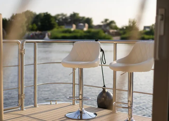 Lieblingsplatz Parey - Hausboot-Classic